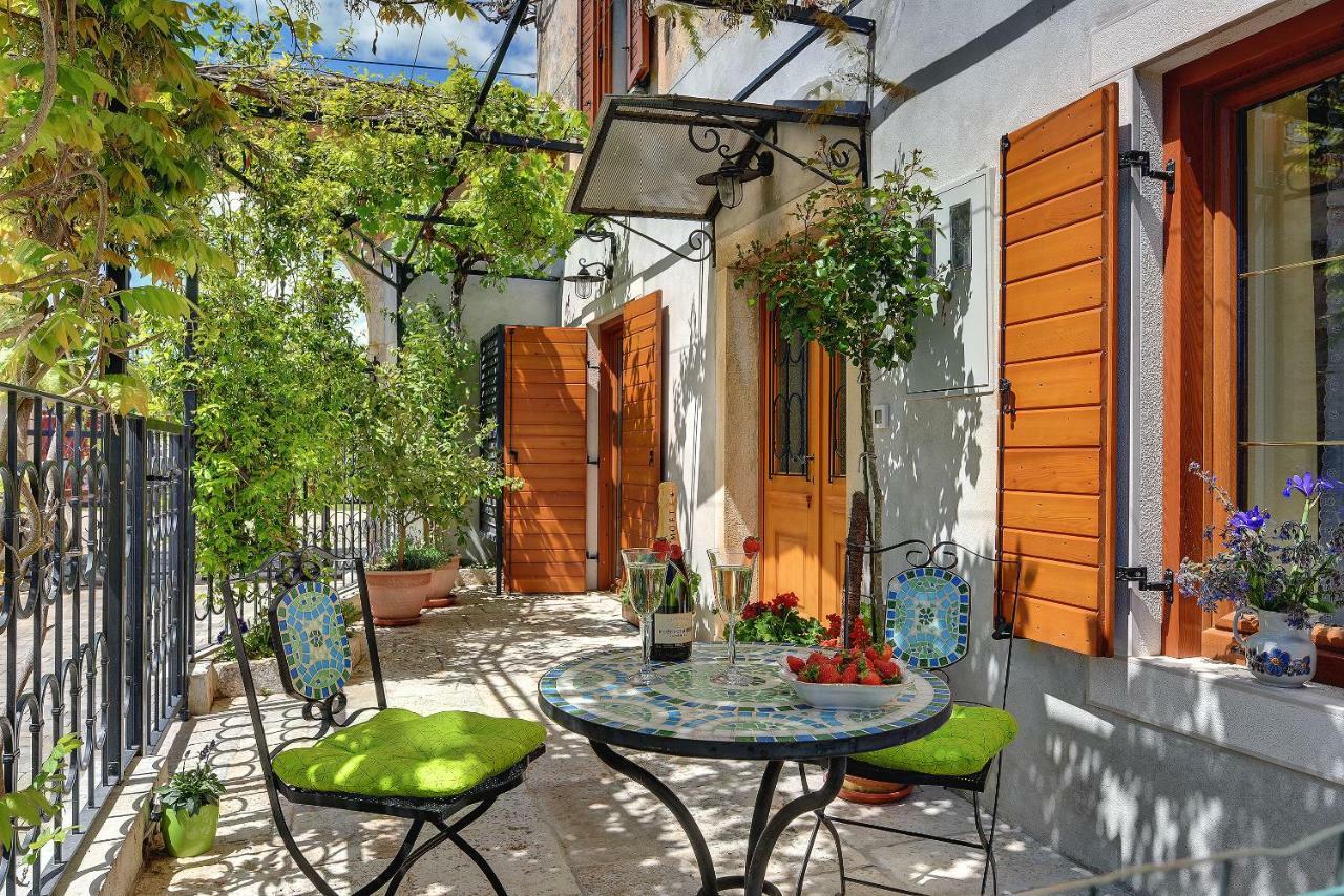Villa Palazzo 1812 Krnica Exterior foto